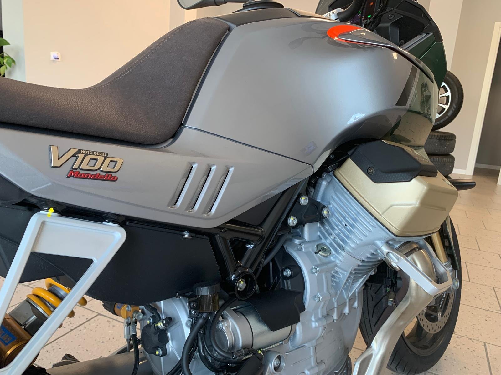 MOTO GUZZI V100 MANDELLO S