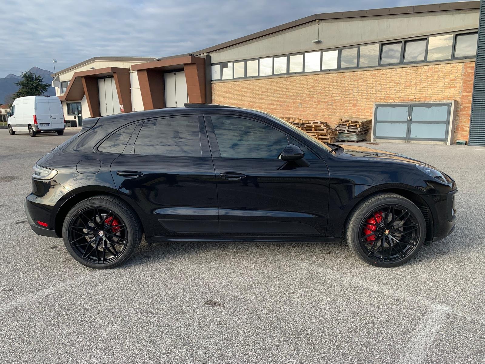 PORSCHE MACAN GTS