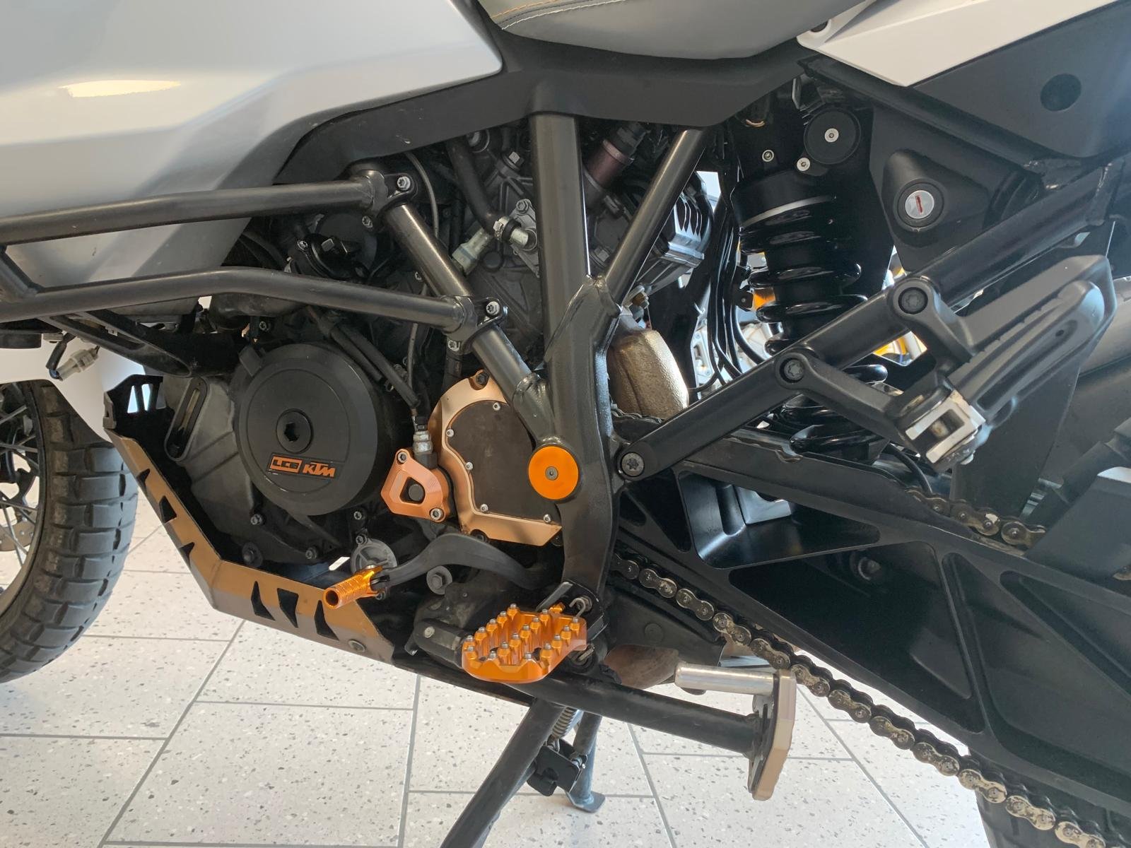 KTM 1290 SUPER ADVENTURE T