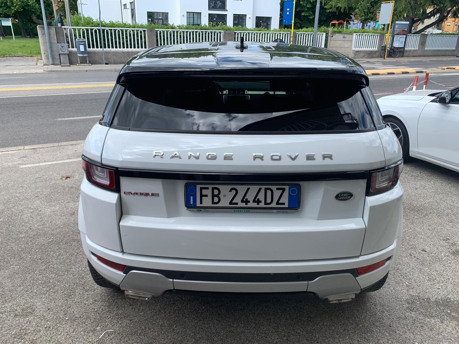 LAND ROVER RANGE ROVER EVOQUE