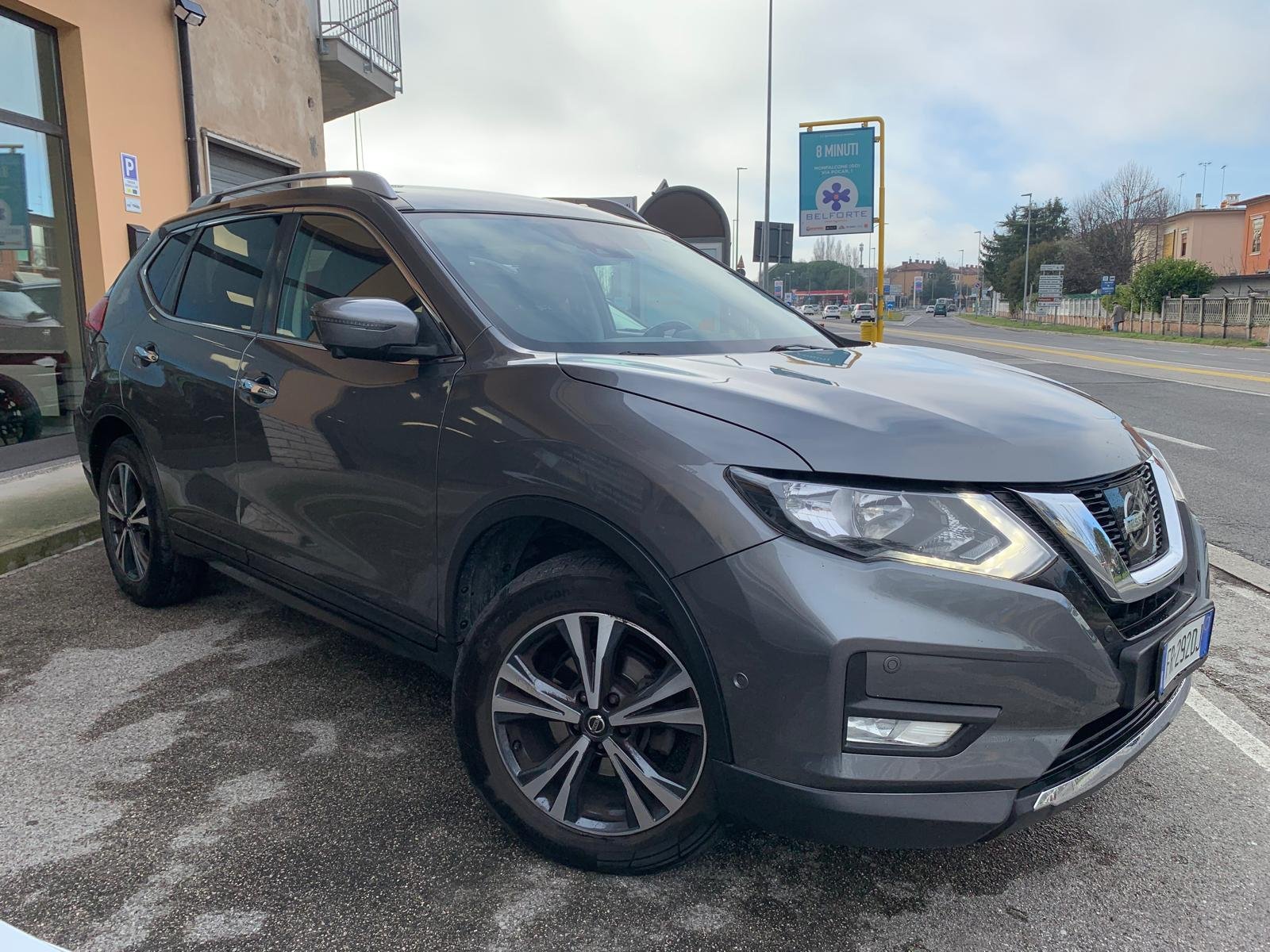 NISSAN X-TRAIL