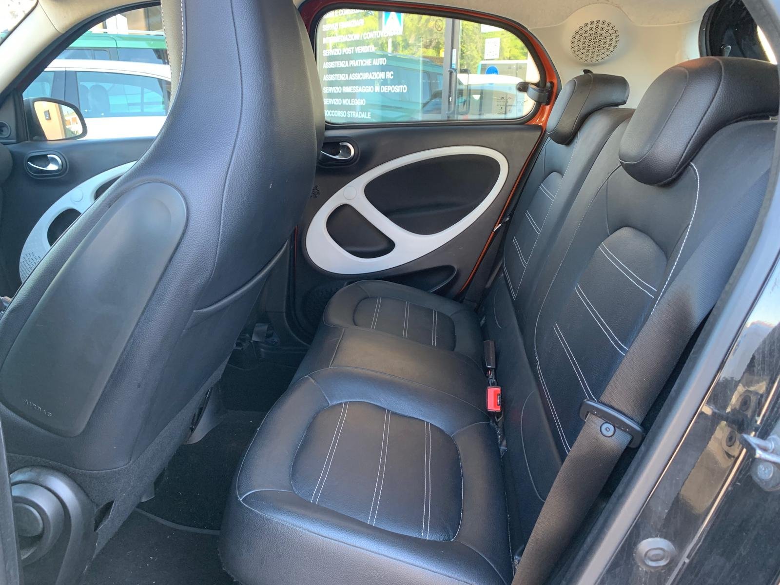 SMART FORFOUR