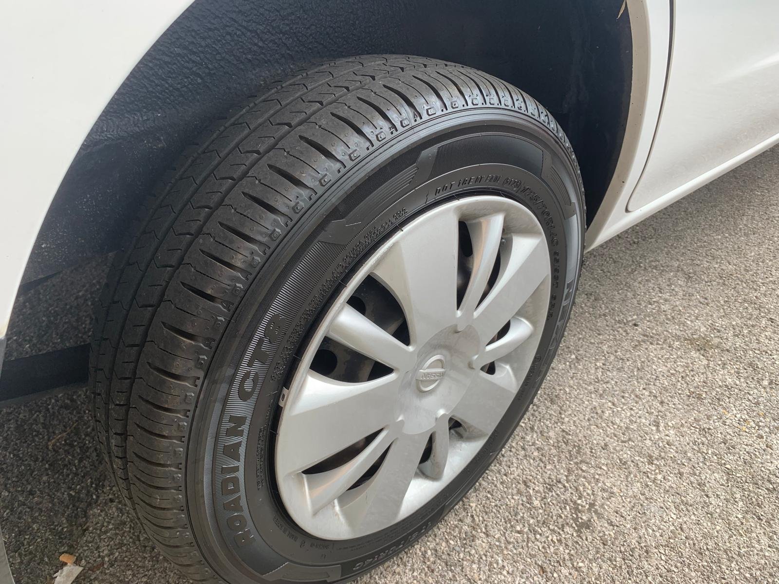 NISSAN NV200