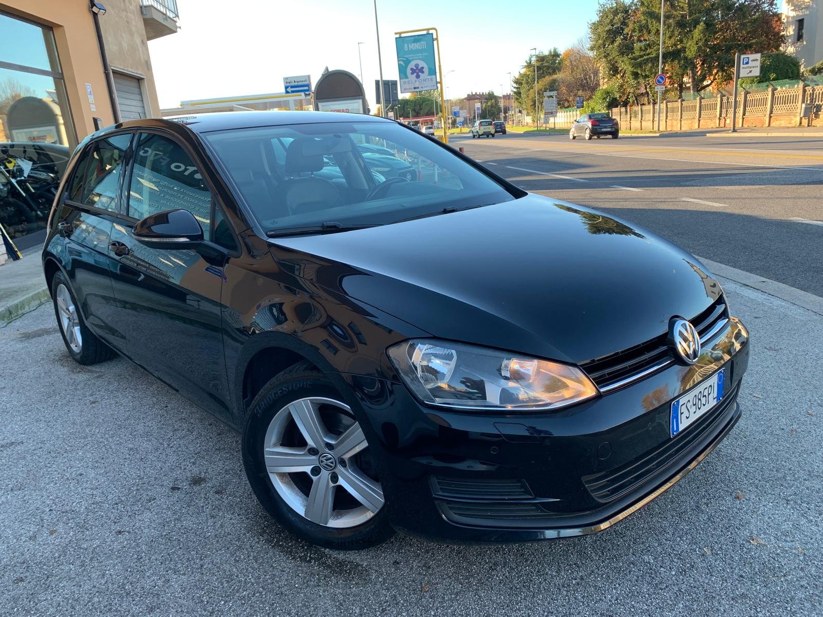 VOLKSWAGEN GOLF 7
