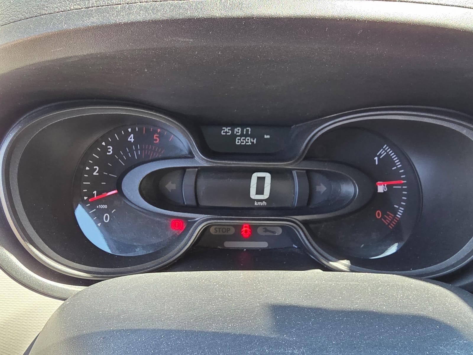 RENAULT TRAFIC N1 5 POSTI