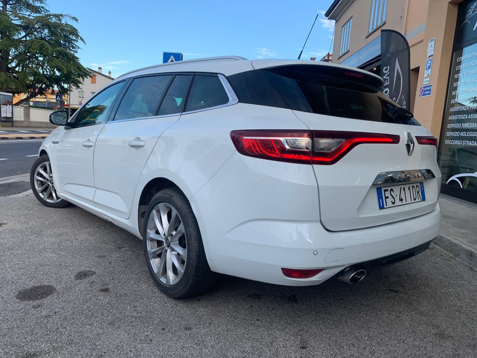 RENAULT MEGANE