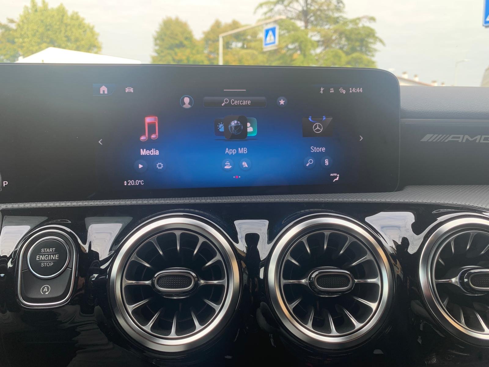 MERCEDES-BENZ A35 AMG 4MATIC