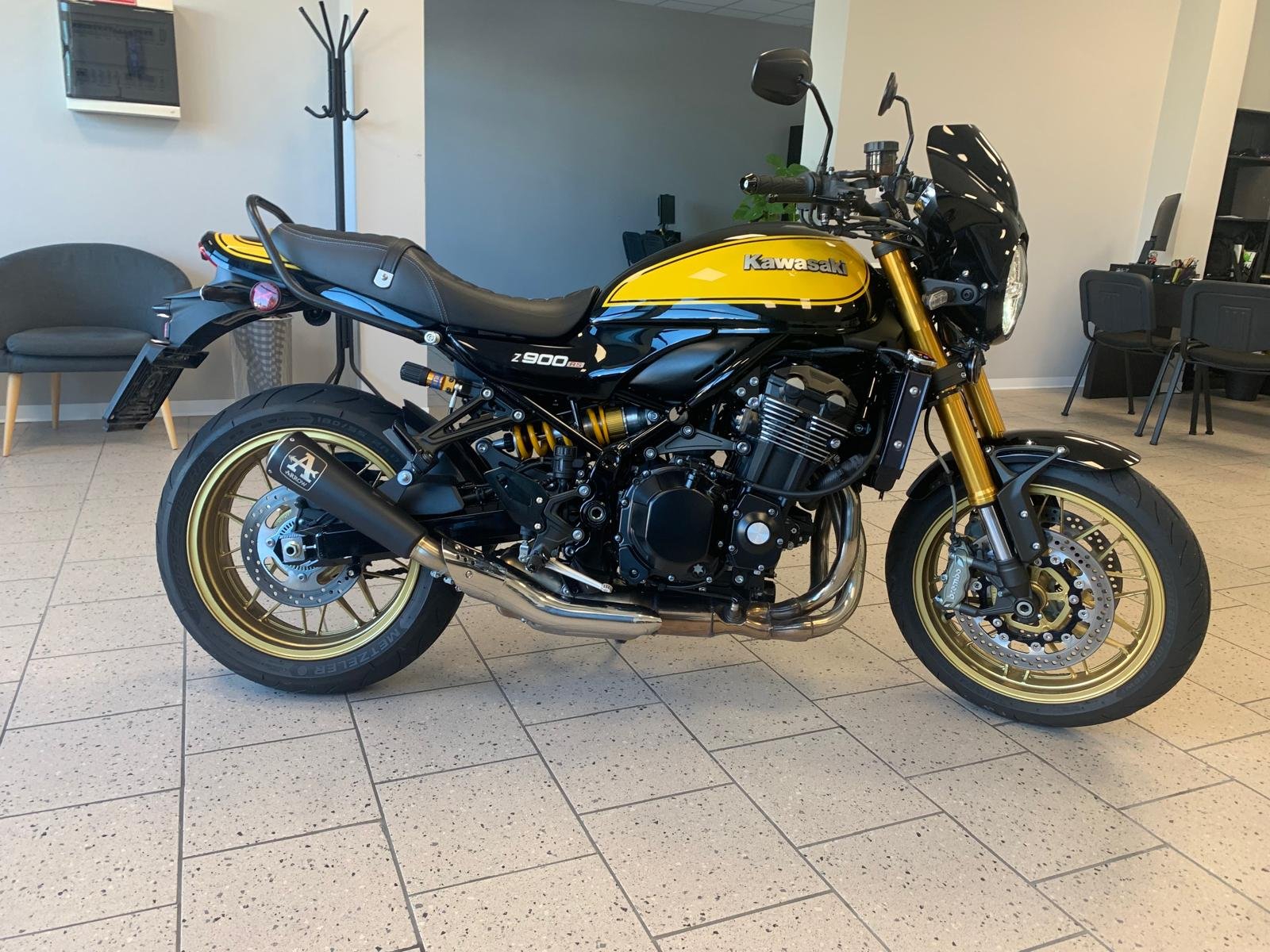 KAWASAKI Z900rs