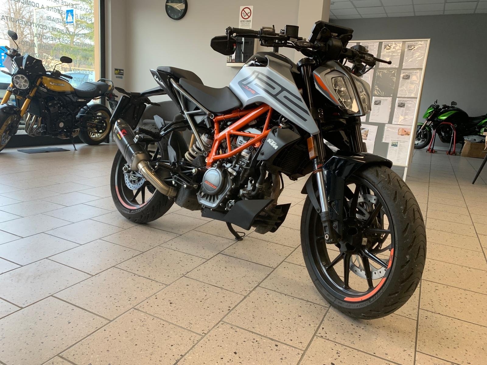 KTM DUKE 125