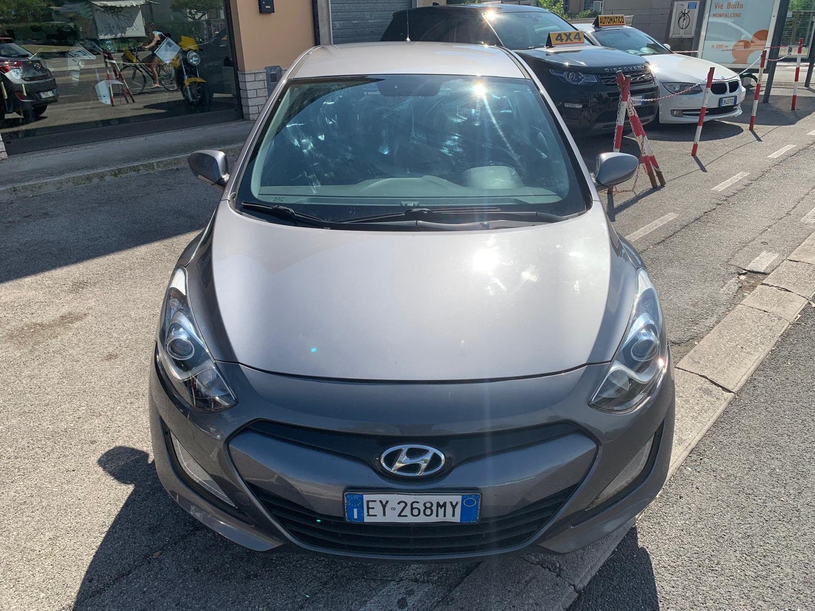 HYUNDAI I30