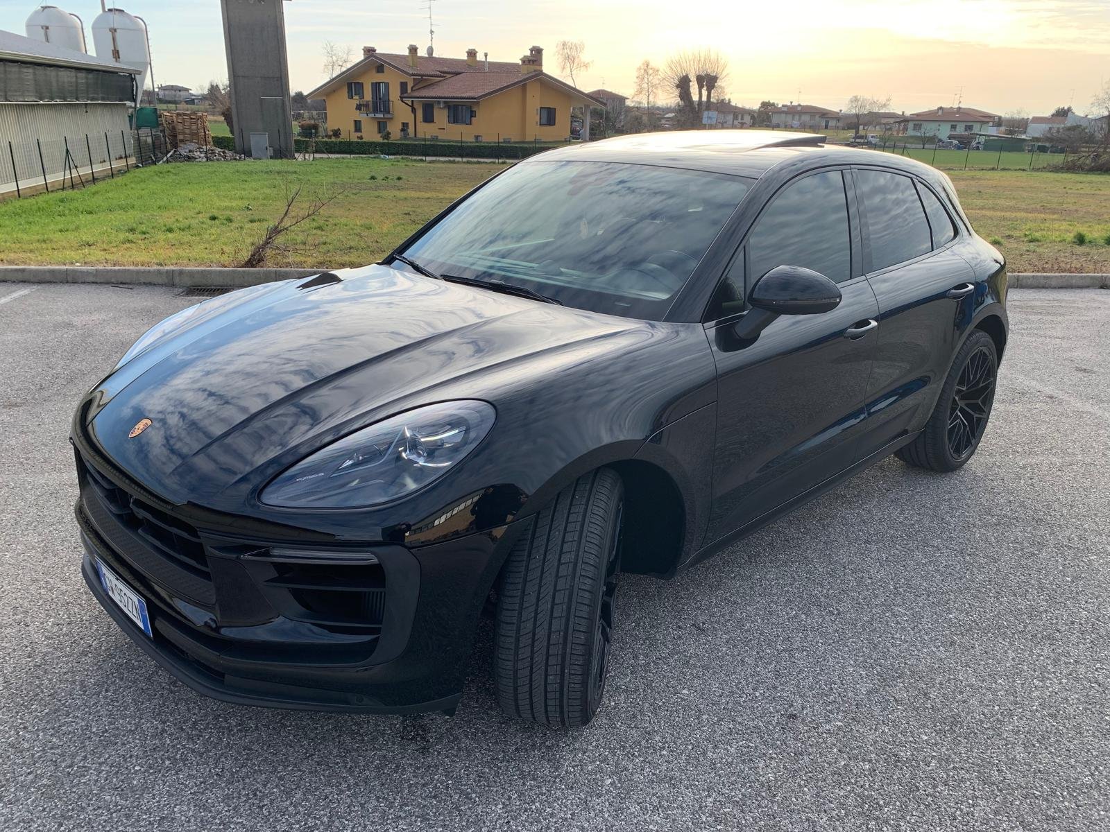 PORSCHE MACAN GTS