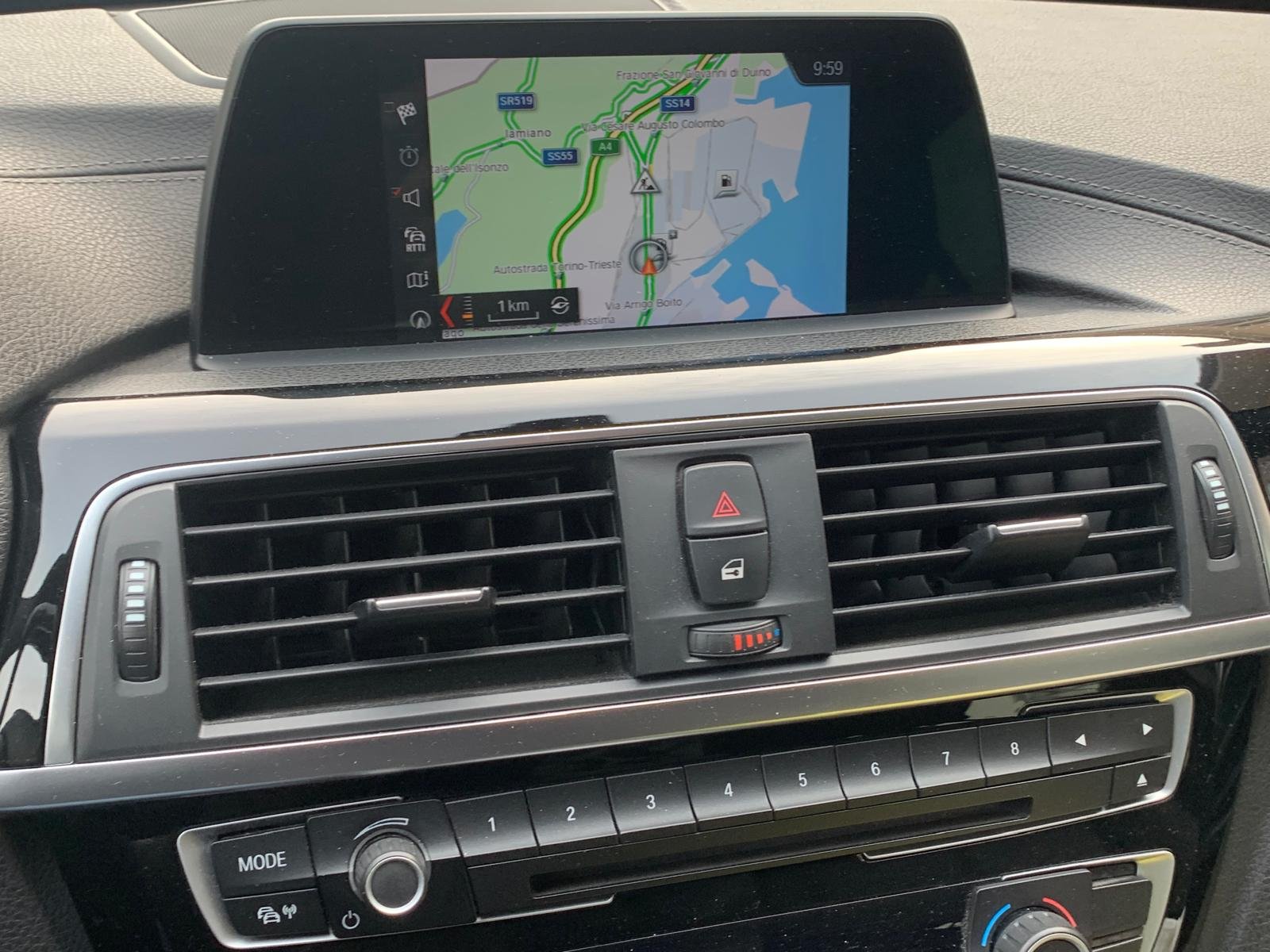 BMW 318D TOURING SPORT