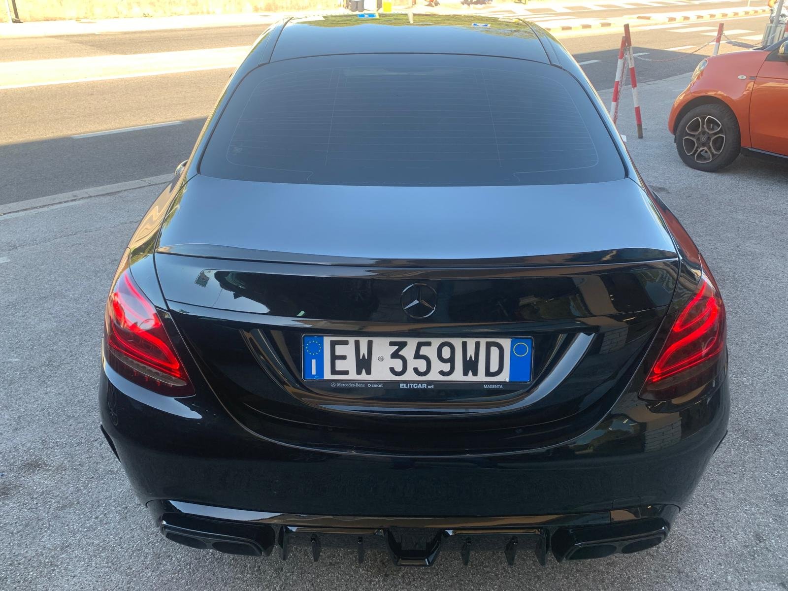 MERCEDES-BENZ C220