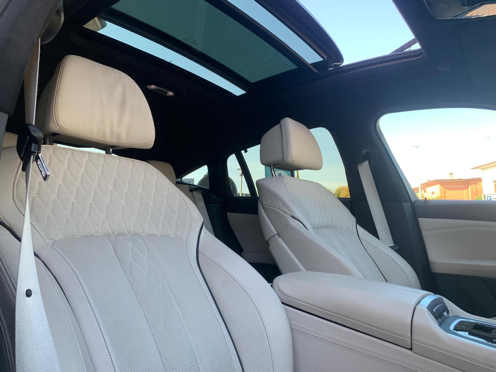BMW X6 M50D