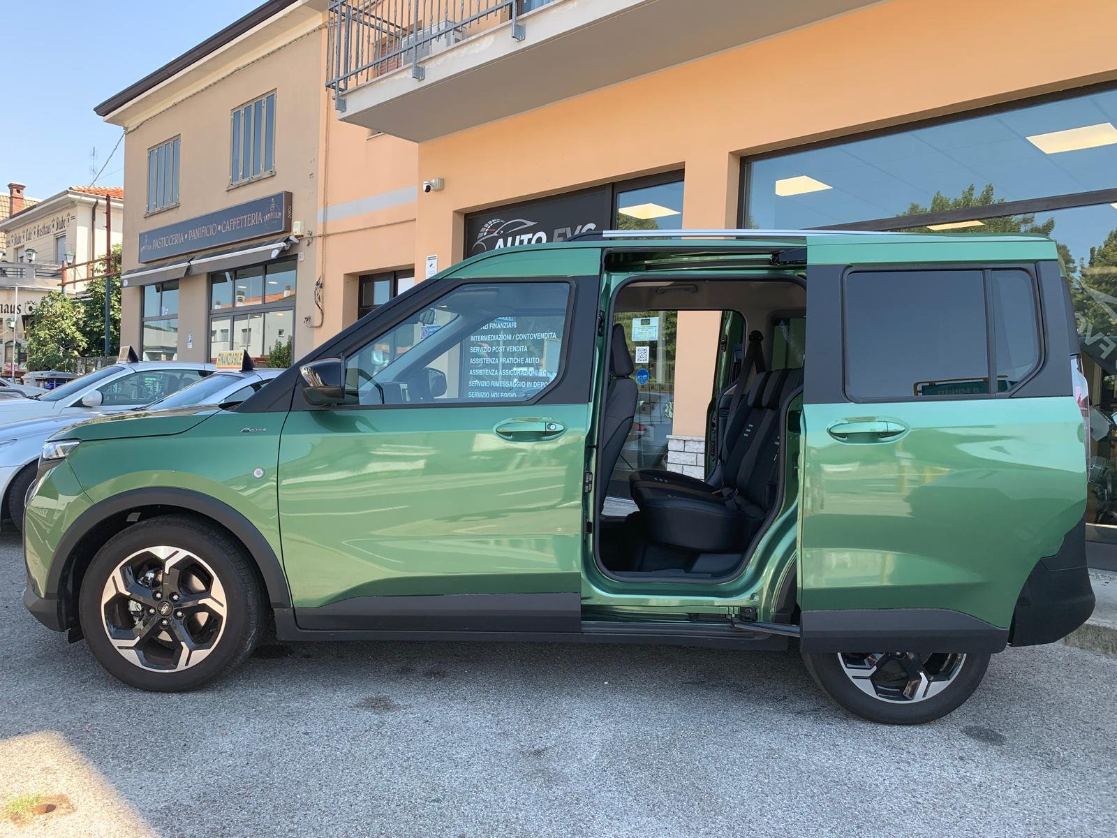 FORD TOURNEO COURIER
