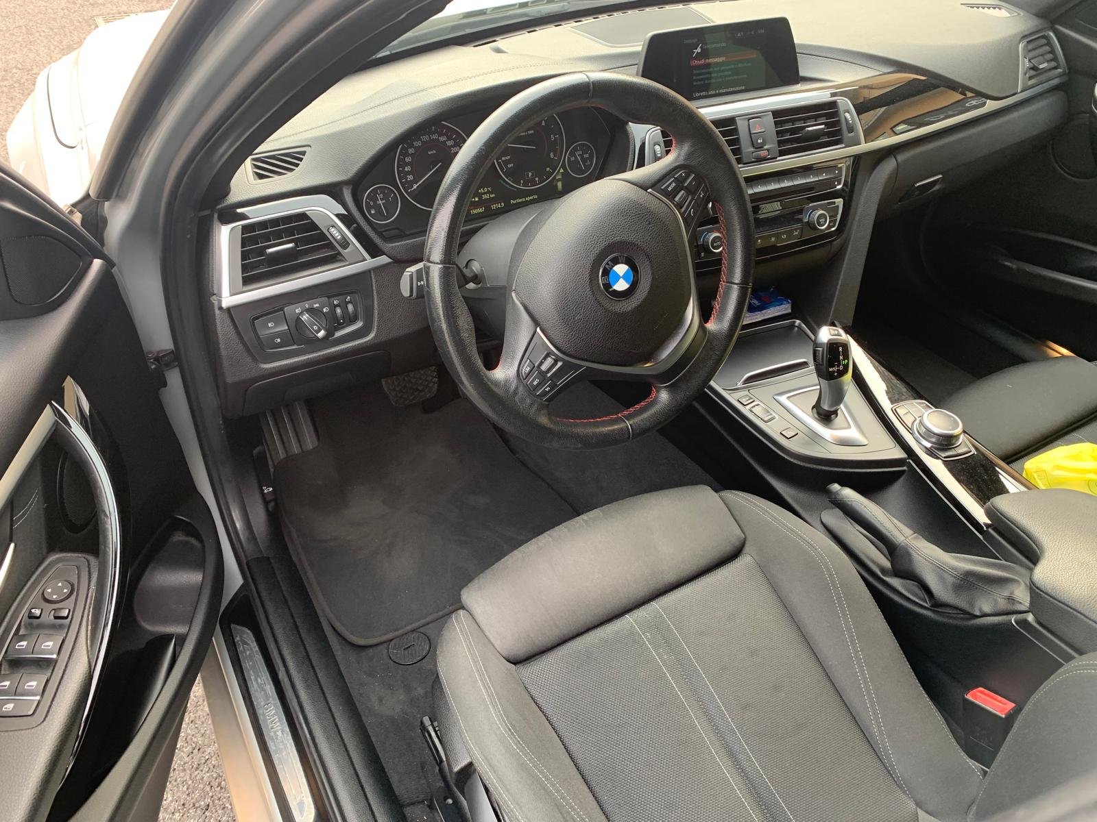 BMW 318D TOURING SPORT