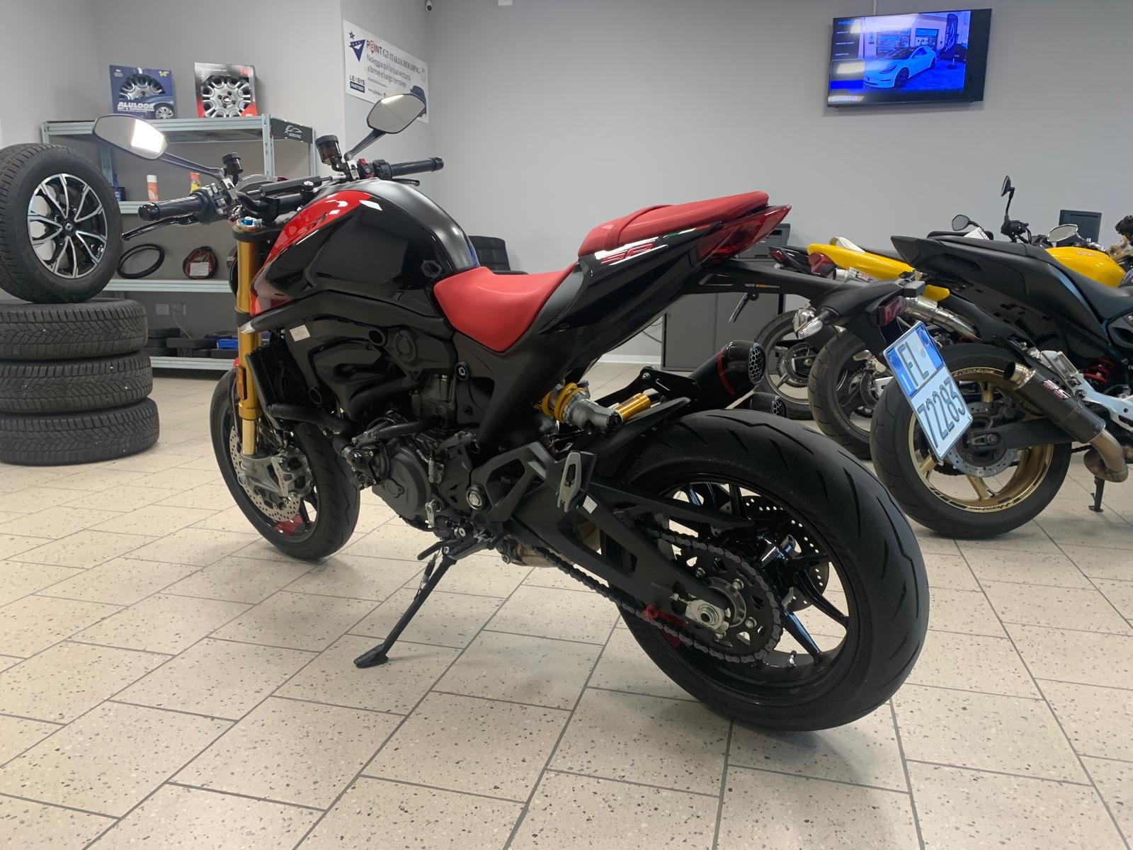DUCATI MONSTER SP 837